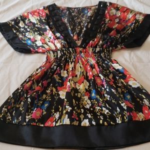 Cocktail blouse floral pattern